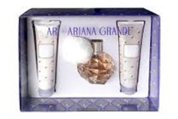 2387 0SET ARI ARIANA GRANDE 3 PZAS DAMA